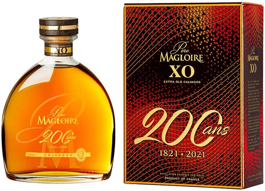 Кальвадос Pere Magloire, XO 200 ans, gift box